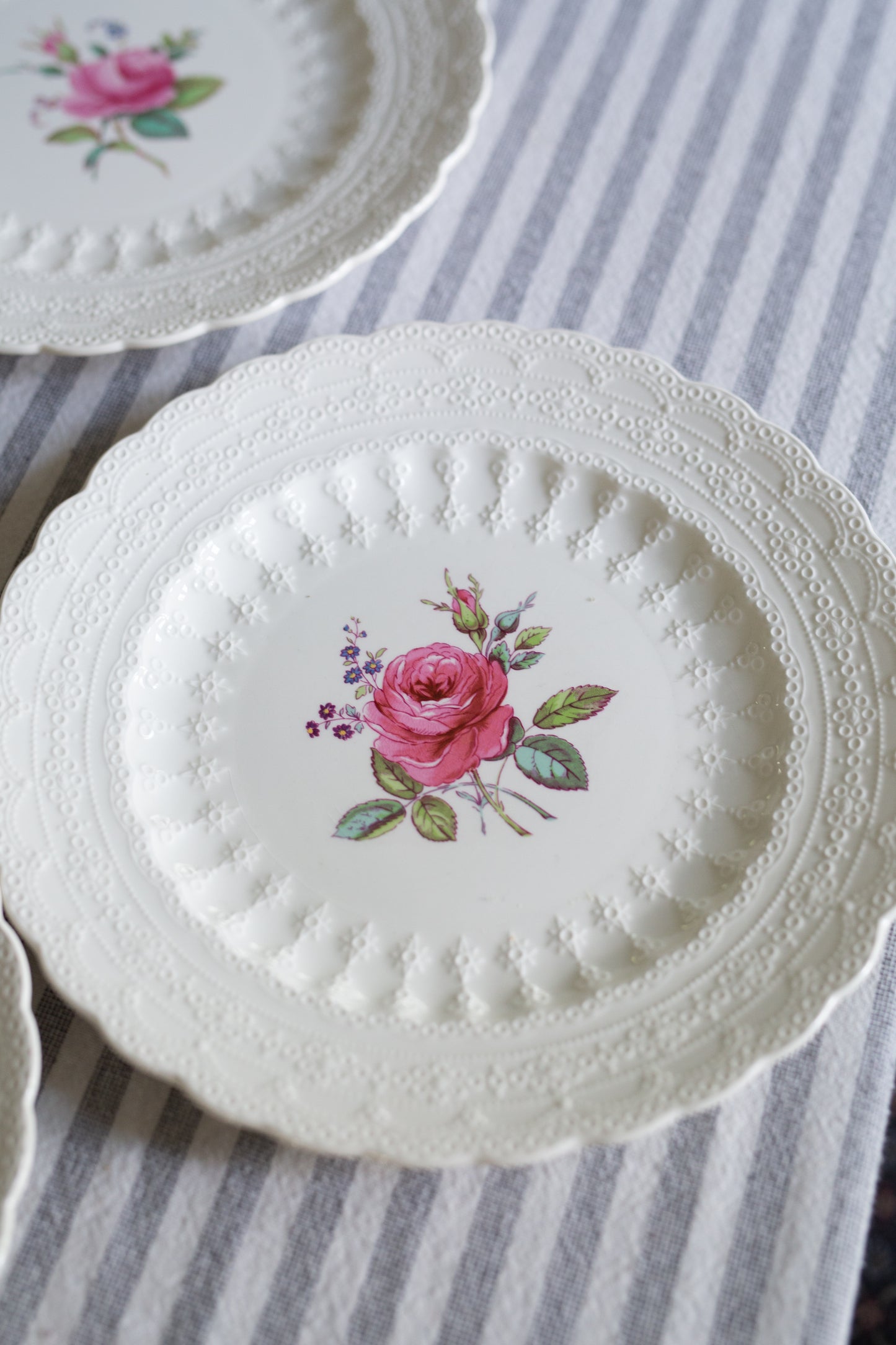 Spode 4 Set Rose Plates