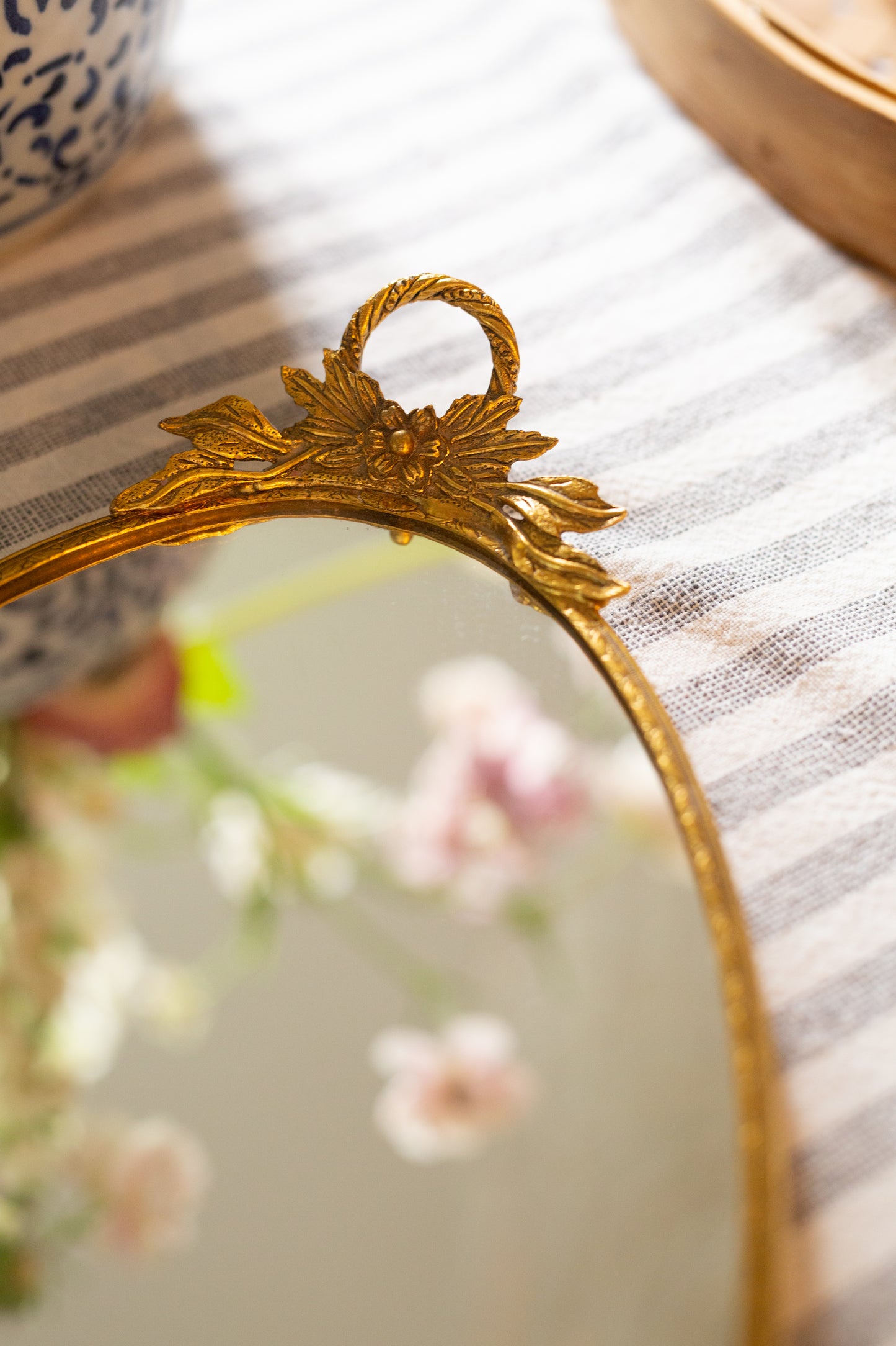Oval Mirror Tray
