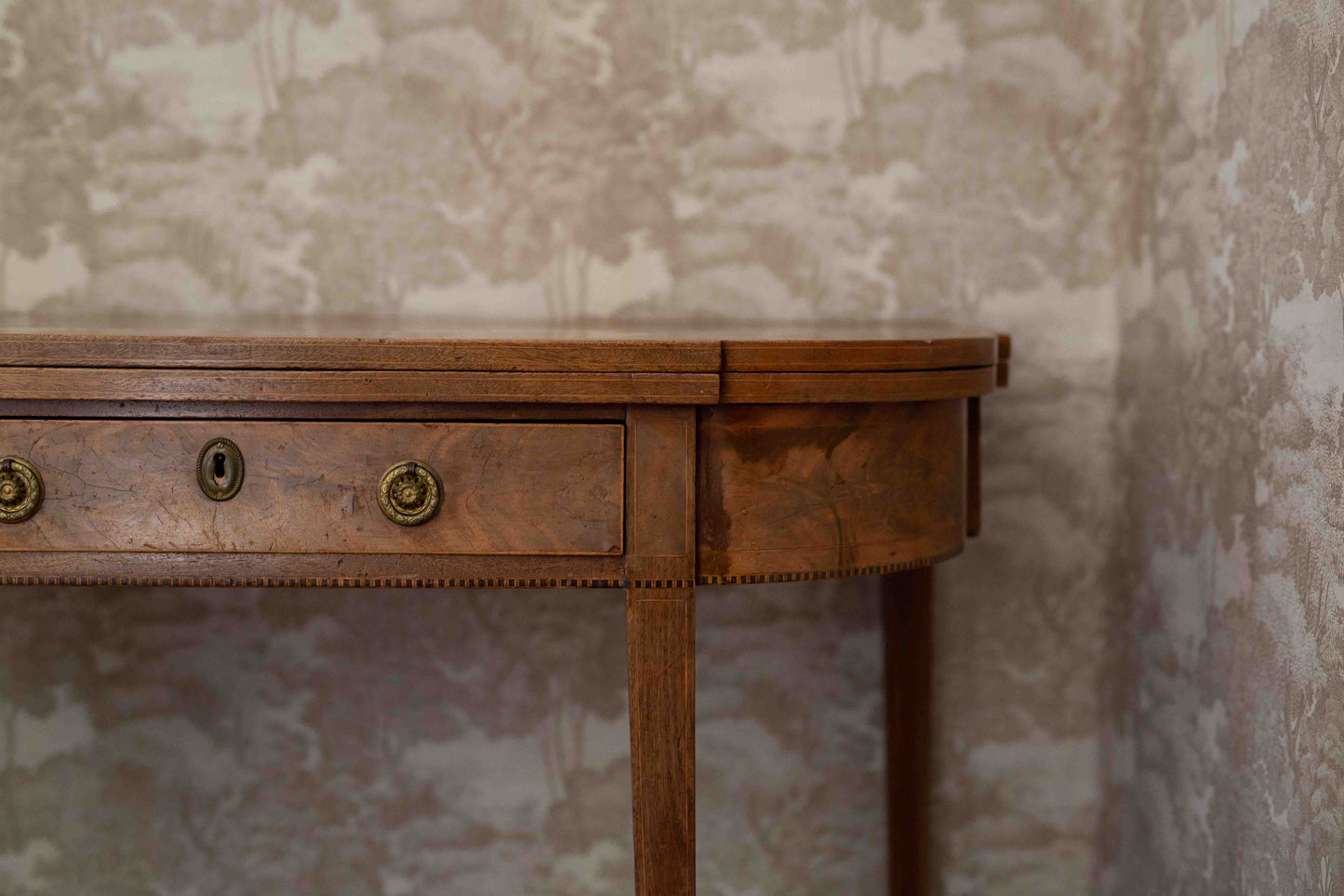 Antique George III Inlaid Mahogany Fold-Over Card / Tea Table