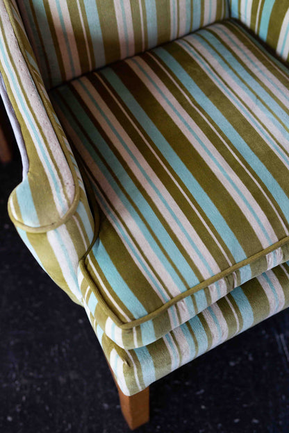 Vintage Wingback Upholstered Velvet Chair