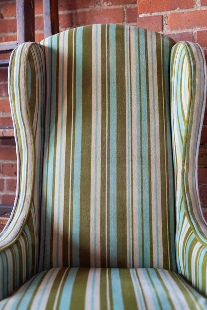 Vintage Wingback Upholstered Velvet Chair