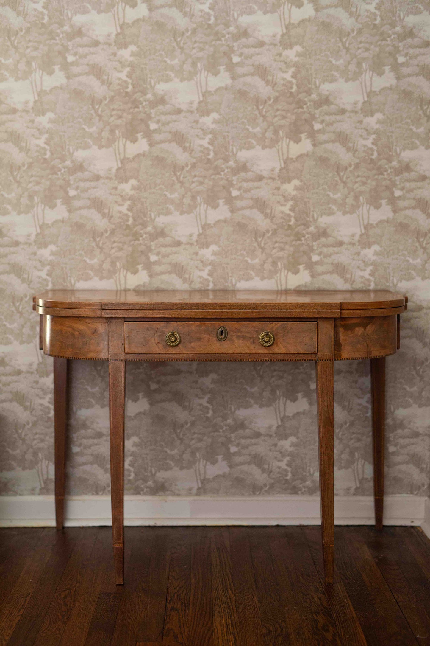 Antique George III Inlaid Mahogany Fold-Over Card / Tea Table