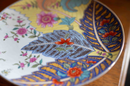 Tobacco Leaf Patterned Cake Stand