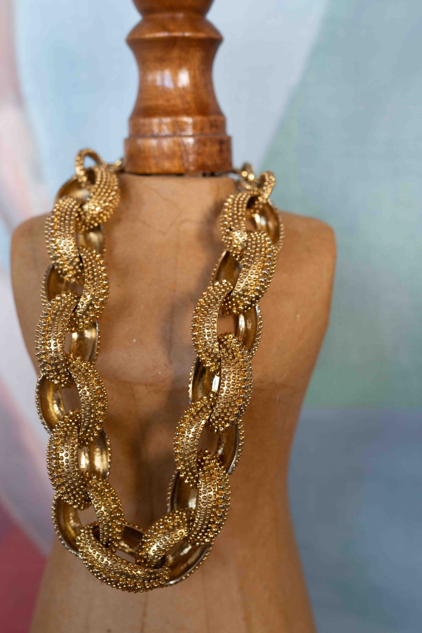 Oscar De La Renta Gold tone chunky necklace